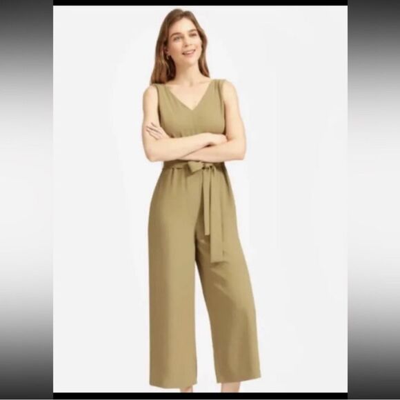 Everlane The Japanese GoWeave Essential Cropped Jumpsuit | Olive Green | Size 10 - Picture 2 of 12